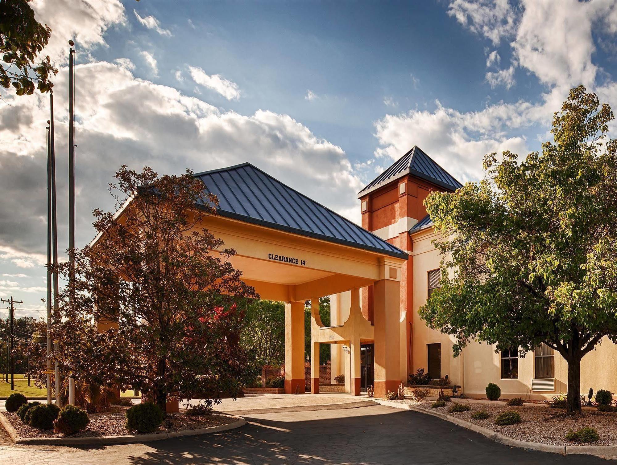 Best Western Butner Creedmoor Inn Exteriér fotografie
