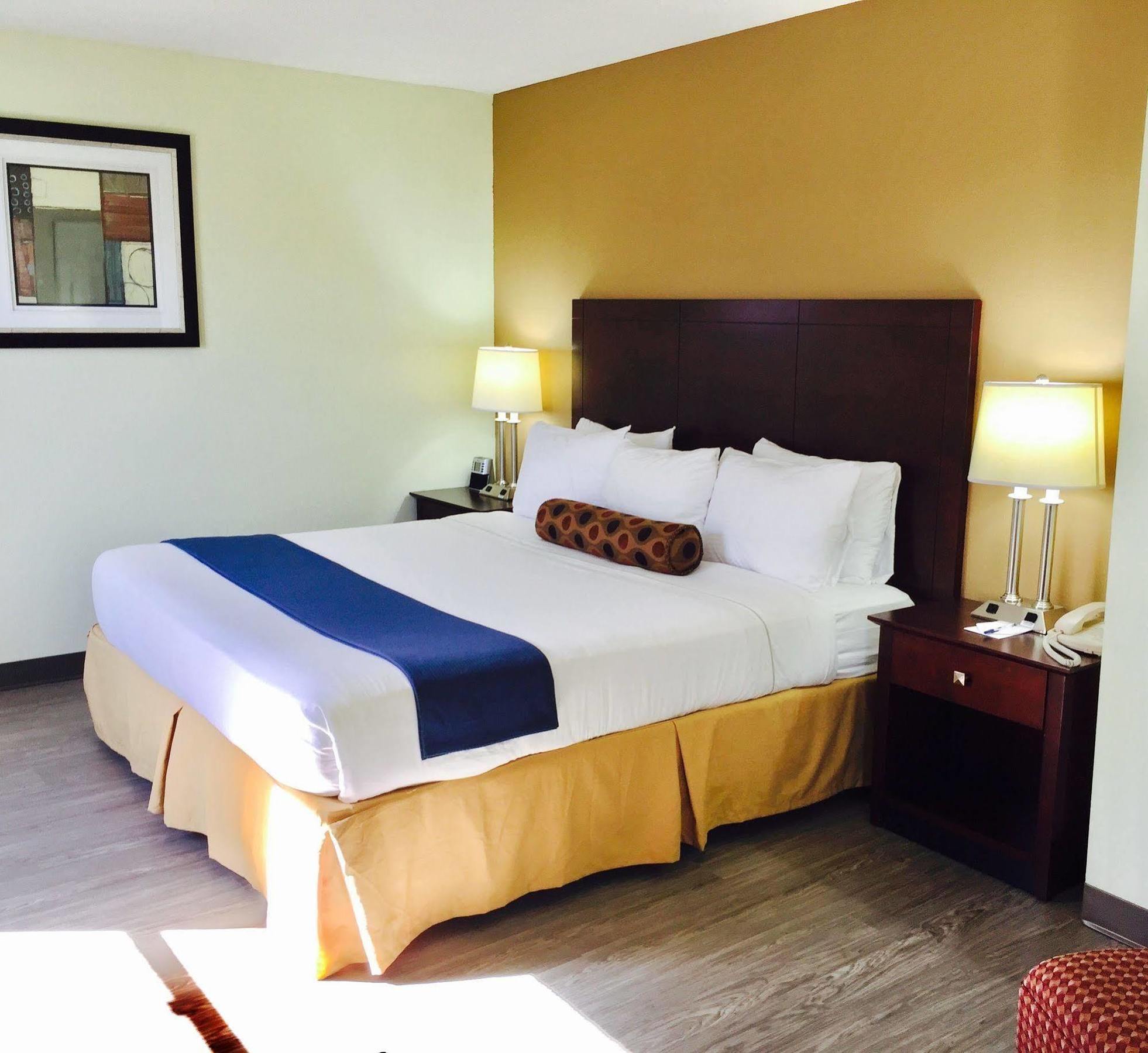 Best Western Butner Creedmoor Inn Exteriér fotografie